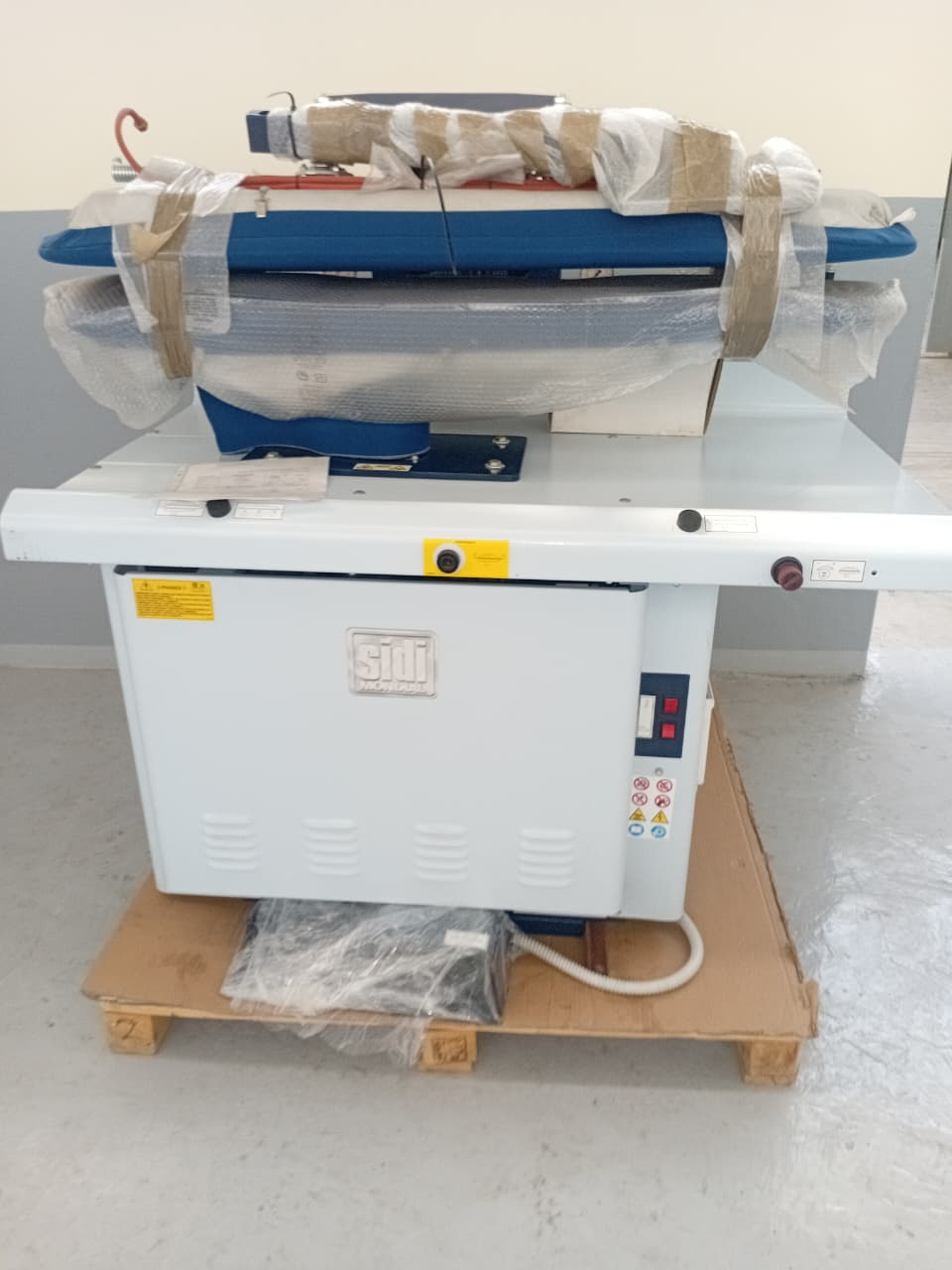Presse Pneumatique AT770